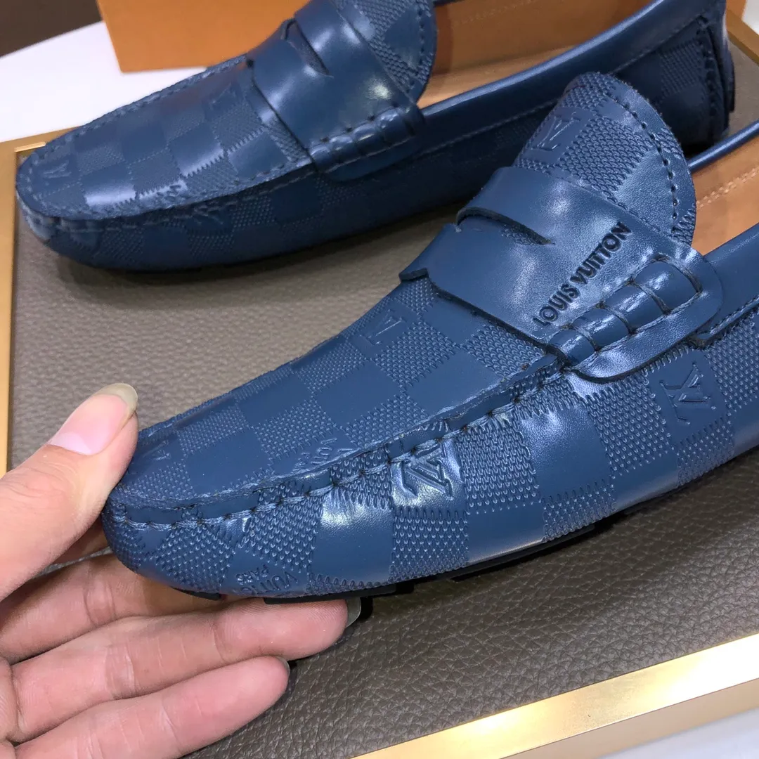 Men's men's shoes 💰420💰 [LV Doudou shoes] (water-dyed cowhide lining) new model is on the market, available on the official website. The new Doudou shoes are processed into single-color materials, and the uppers are made of imported cowhide material. The body of the shoe is fully hemmed with mark thread, and is lined with imported original cowhide leather. The elegant shoe shape is super suitable for all-matching, and the size is 38-44.